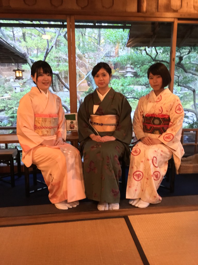 3人